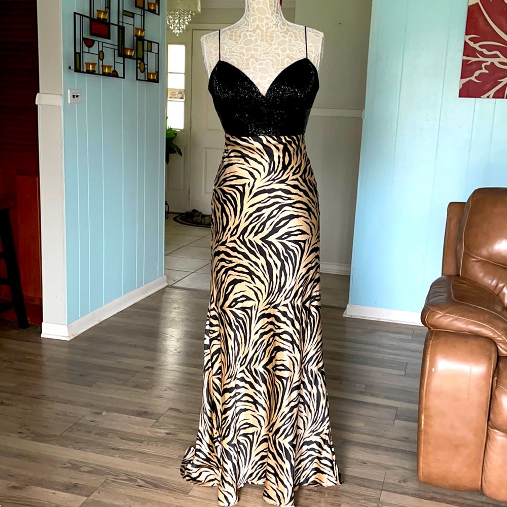 Tres Bien silk black beaded leopard maxi dress